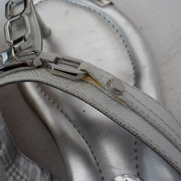 New Marc Fisher slide Sandals with Chain accent Silver White SZ 6 - Picture 14 of 15